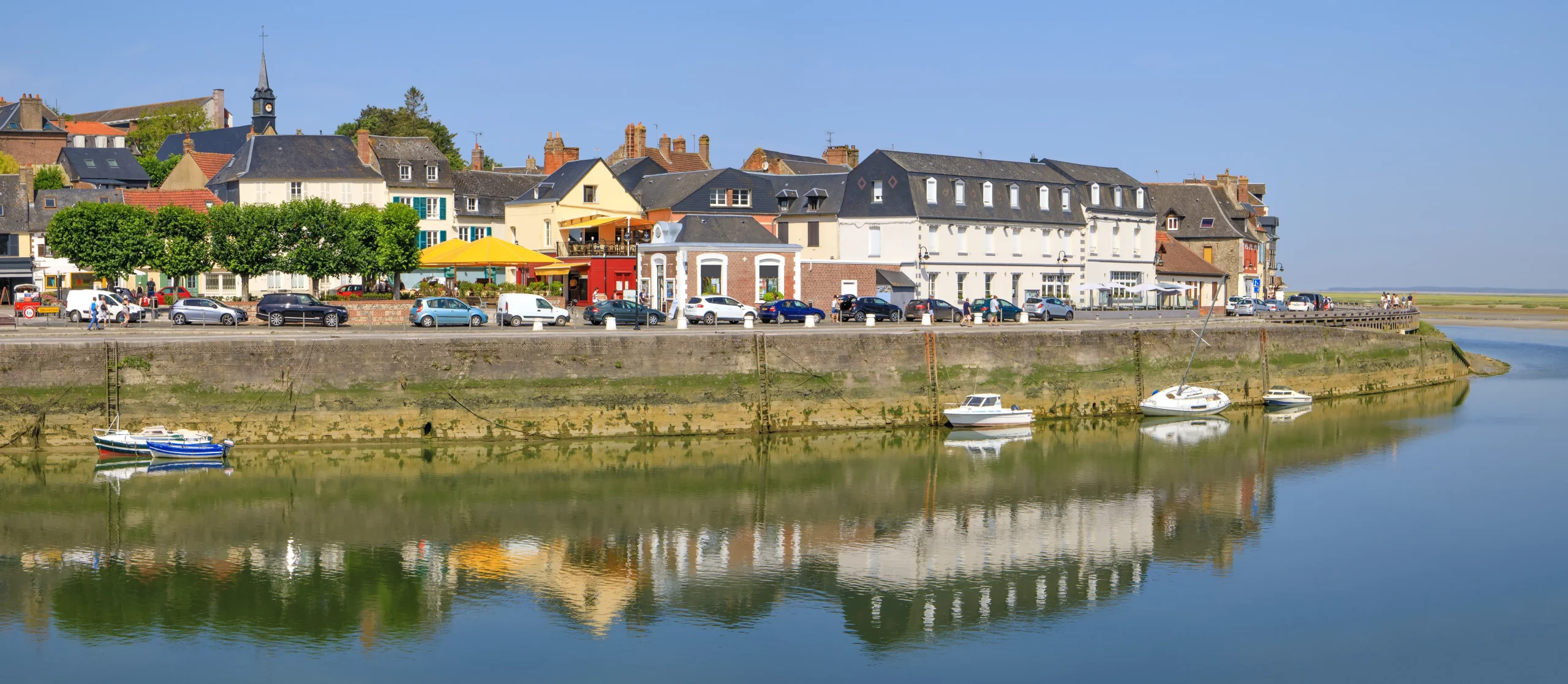 Le port de plaisance à Saint-Valery-sur-Somme est l'un des plus importants de la Picardie